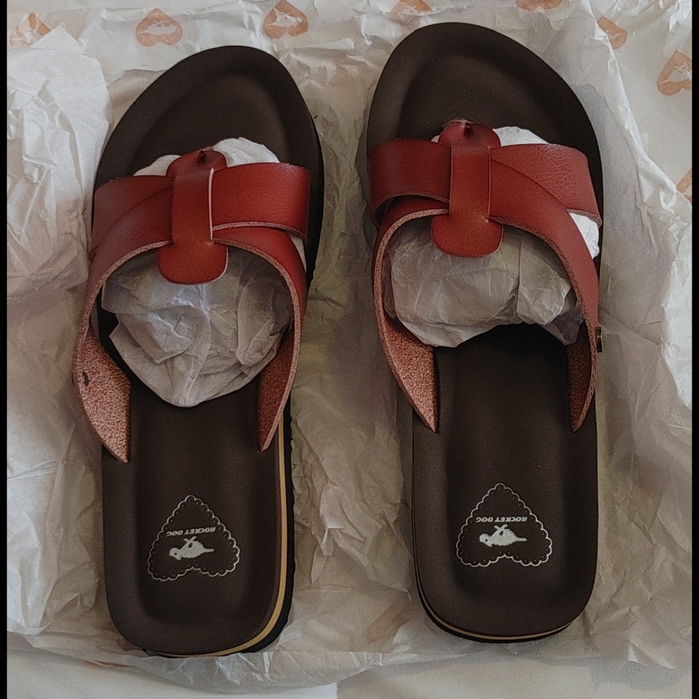 Women's Size 9 New Rocket Dog Sandals